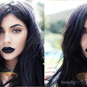 Kylie Jenner Ungkap Warna Terbaru Lipstik Lip Kit Hitam