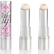 Ini Rekomendasi Pen Concealer yang Mudah Digunakan untuk Pemula