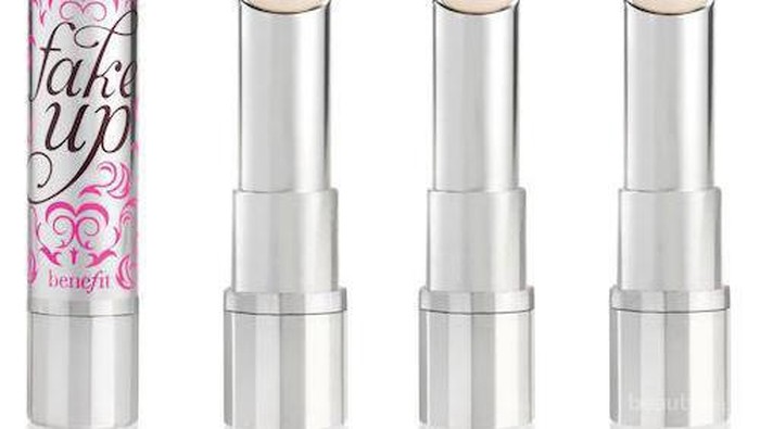 Ini Rekomendasi Pen Concealer yang Mudah Digunakan untuk Pemula