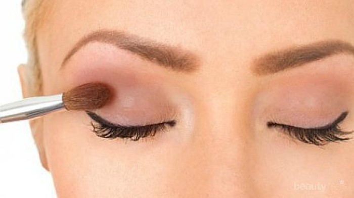 Sebelum Gunakan Eyeshadow, Perhatikan Ini