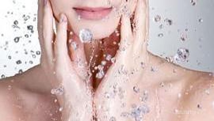 5 Face Mist Terbaik Segarkan Wajah Saat Mudik