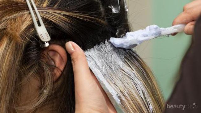  Cara  Mewarnai Rambut  Tanpa Bleaching  Menggunakan Bahan Kimia
