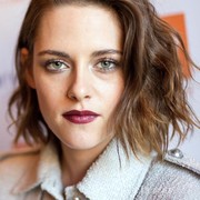 6 Inspirasi Makeup untuk Bold Lip