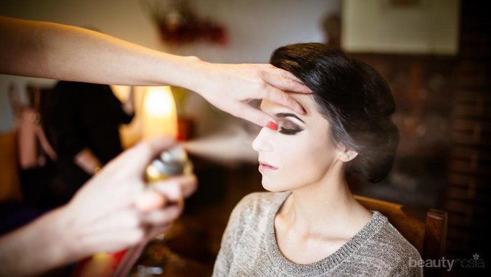 6 Rekomendasi Setting Spray Agar Makeup Tetap Matte Sepanjang Hari