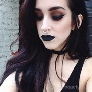 Inspirasi Gaya Makeup Gothic