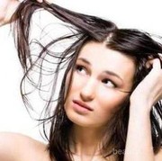 Rambut Kamu Berminyak? Ini 5 Sampo Terbaik untuk Mengatasinya