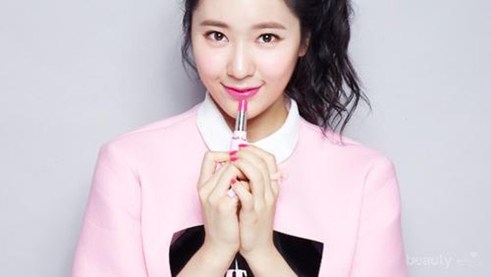 Miliki Bibir Glossy Dengan 7 Lip Product Asal Korea