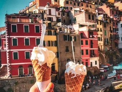 Bisa Kena Denda Rp51 Juta, Ini Alasan Kota Cinque Terre Larang Wisatawan Pakai Sandal