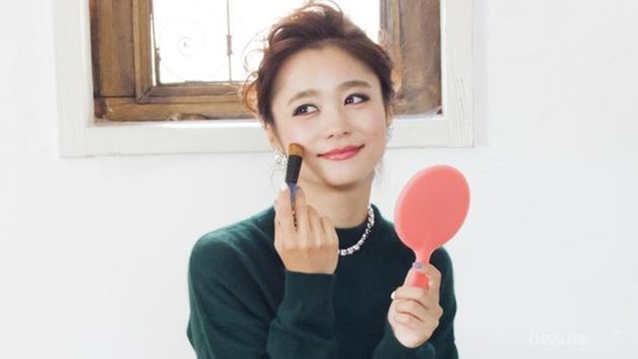 Pilihan Powder Blush untuk Si Kulit Berminyak