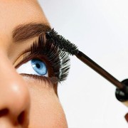 10 Mascara Terbaik untuk Tampil Dengan Eye Makeup Sempurna