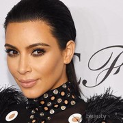 2 Drugstore Foundation Favorit Kim Kardashian