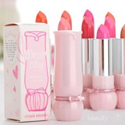 Rekomendasi 2 Best Selling Lipstik yang Wajib Kamu Punya