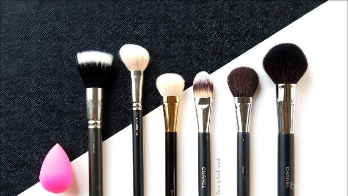 5 Produk Terbaik untuk Meratakan Base Makeup pada Wajah
