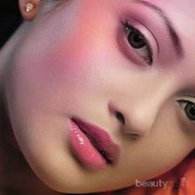 Rekomendasi 4 Warna Lipstik Matte Agar Kulit Tidak Terlihat Pucat