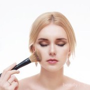 Tips Memilih Face Powder Berdasarkan Usia