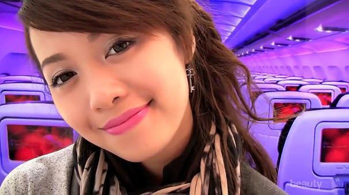 Tampil Cantik Saat Turun dari Pesawat Dengan Tutorial Makeup Ini