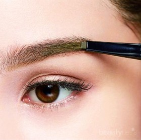 Ini Lho Eyebrow Pencil Korea Keluaran YG Entertainment yang Patut Kamu Coba!