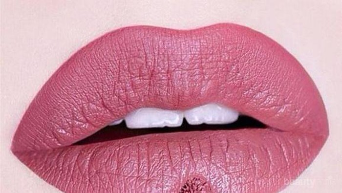 4 Lipstick Tahan Lama di Bawah Rp200.000