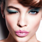 Trik Jitu Atasi Makeup Luntur pada Wajah Berminyak