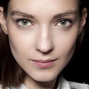 Tips Makeup Tahan Lama untuk Kulit Wajah Kering
