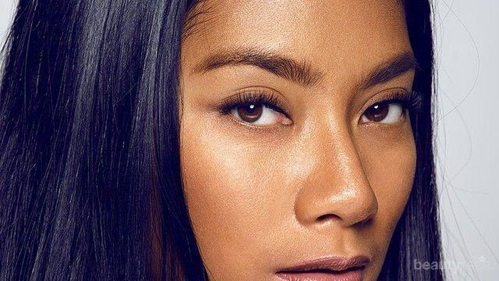 Pilihan Warna Lipstik Menarik untuk Kulit Sawo Matang