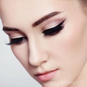 Sempurnakan Tampilan Dengan Eyeliner