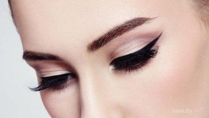 Sempurnakan Tampilan Dengan Eyeliner
