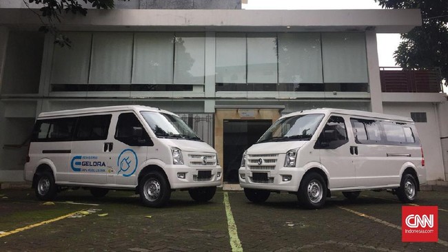 Pemasaran mobil komersial listrik, DFSK Gelora Electric menunggu regulasi PPnBM kendaraan listrik yang akan berlaku 2021.