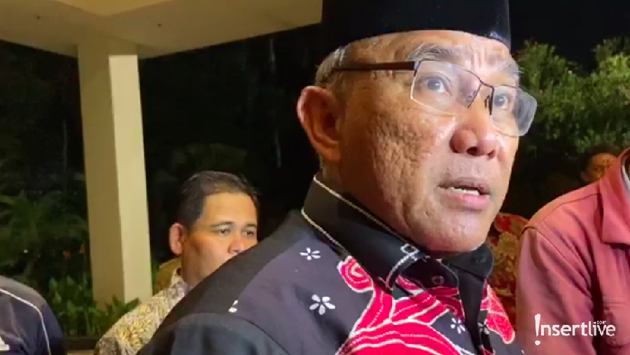 Wali Kota Depk Muhammad Idrus buka suara terkait dua warganya yang positif corona.