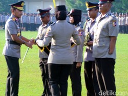 Cerita Haru Polisi Difabel Lanjutkan Pendidikan Perwira di Sukabumi