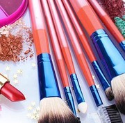 5 Alat Makeup Praktis yang Harus Dimiliki