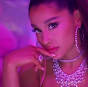 Tutorial Makeup ala Ariana Grande