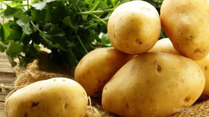 Cerahkan Wajah Dengan Masker Kentang