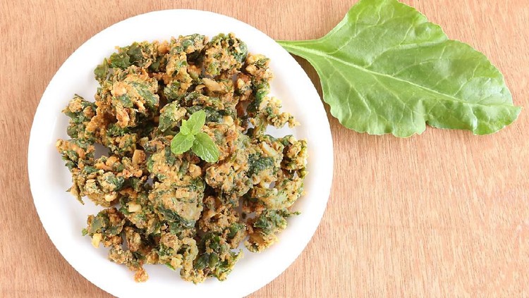 Keripik bayam tepung cukup diminati masyarakat Indonesia. Bunda tertarik untuk membuat? Berikut tips menggoreng keripik bayam tepung yang krispi dan tahan lama.