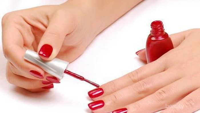 Tips Mewarnai Kuku untuk Mendapatkan Hasil yang Maksimal