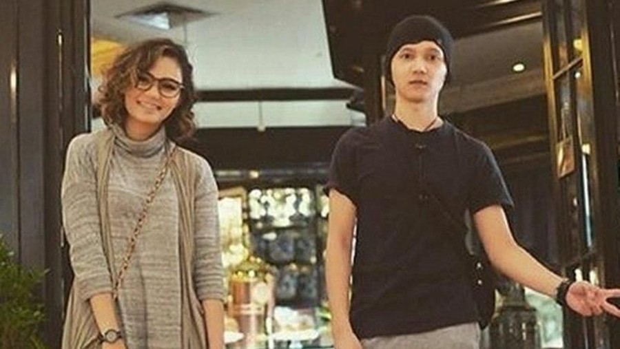 Deretan artis ini ternyata memiliki kembaran lho, penasaran?