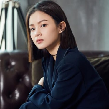 Lirik Lagu Alley - Lee Hi feat Sung Si Kyung