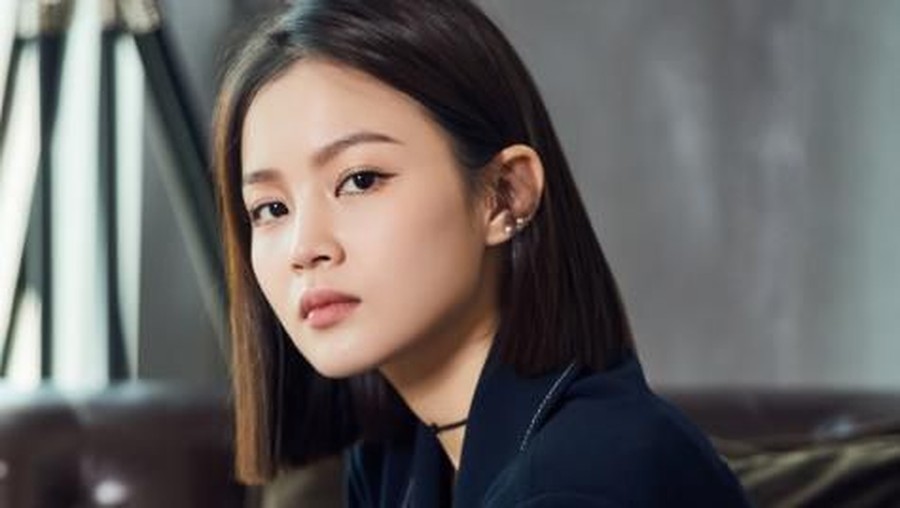 Solois K-Pop Lee Hi