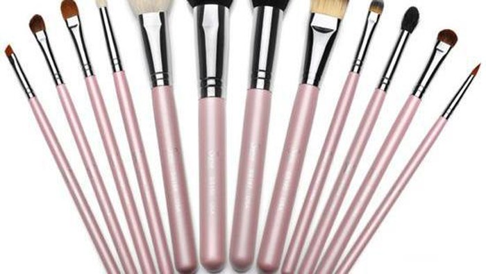 Merawat Kuas Makeup Agar Steril & Tahan Lama