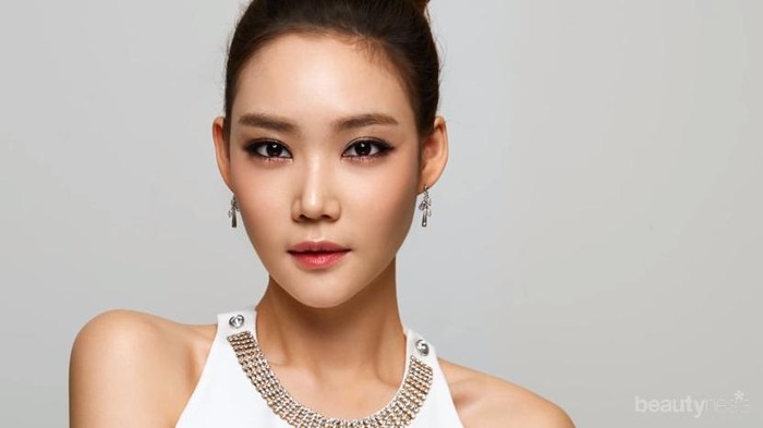 Tutorial Makeup Glamor ala Selebritis di Red Carpet