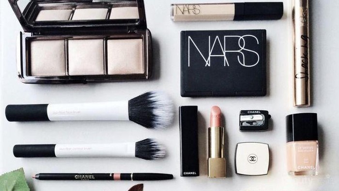 Beberapa Produk Makeup untuk Sehari-hari