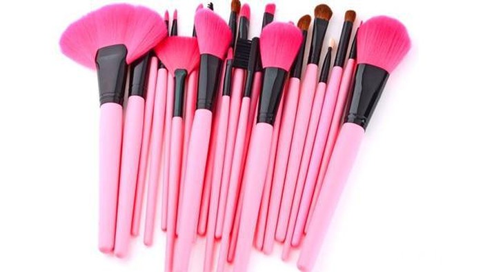 7 Fungsi Kuas Makeup yang Harus Diketahui