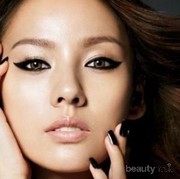 5 Gaya Eyeliner untuk Mata Indah