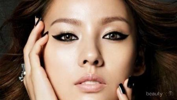5 Gaya Eyeliner untuk Mata Indah