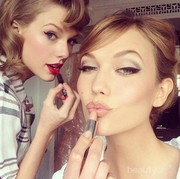 Produk-Produk Makeup untuk Selfie Sempurna