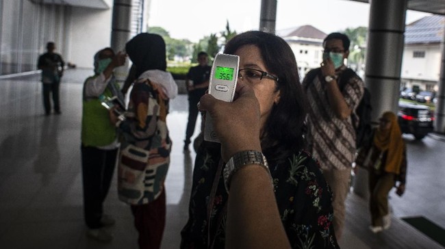 Berikut pemaparan beragam studi yang menyebut kantor rawan penularan Covid-19 seperti disebutkan Satgas Covid-19 dan Anies Baswedan.