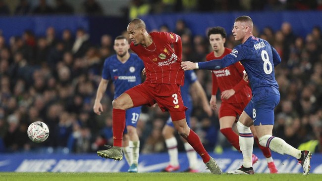 Bila harus menunjuk biang kegagalan, nama Adrian dan Fabinho jadi yang terdepan dalam kekalahan Liverpool dari Chelsea di Piala FA.