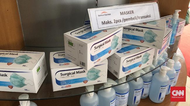 Kimia Farma Batasi Penjualan Masker di Tengah Wabah Corona Kimia Farma membatasi penjualan masker dan hand sanitizer demi mencegah penimbunan di tengah wabah virus corona.