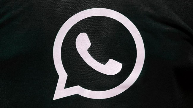 Pengguna WhatsApp di dunia melaporkan rentetan chat (bom teks) berisi kode yang menyebabkan crash di Android maupun iOS.