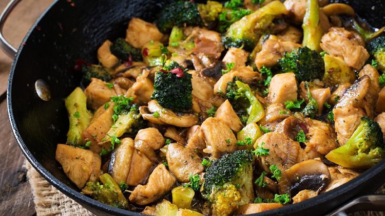 497093100 Tumis Ayam Jamur Brokoli